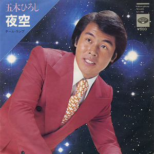 抱着欧洲美女大屁股狠狠操
