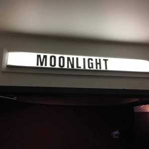 情侣做爱摸胸视频
